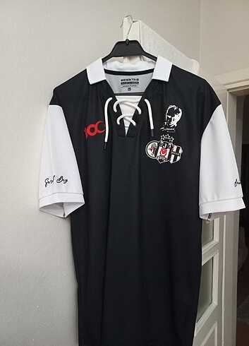 Beşiktaş 100.yil forması 