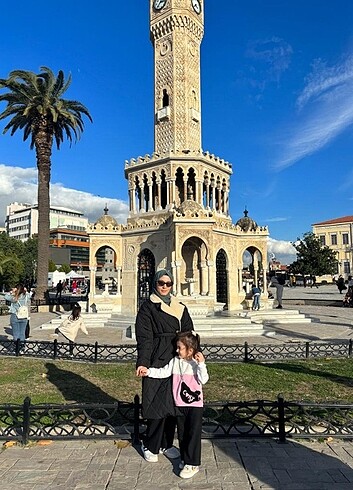 38 Beden Siyah bir kere giyilmiş mont