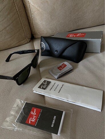 Rayban güneş gözlüğü