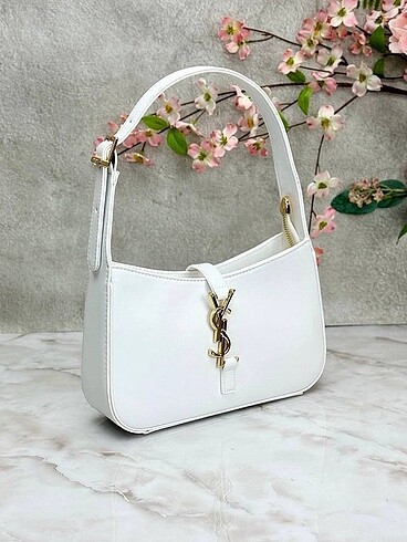 YVES SAINT LAURENT