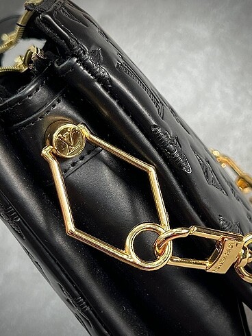 Beden LOUIS VUITTON