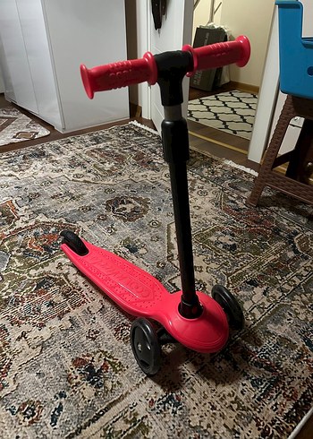 Kırmızı Çocuk Scooter'ı - Görsel 4