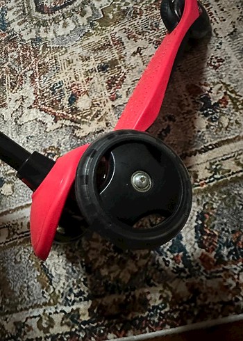 Kırmızı Çocuk Scooter'ı - Görsel 3