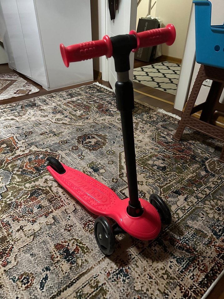 Kırmızı Çocuk Scooter'ı - Görsel 4
