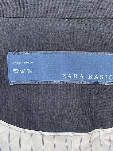 44 Beden siyah Renk Zara Blazer %70 İndirimli.