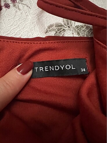 34 Beden Trendyolmilla gece elbisesi 34 beden