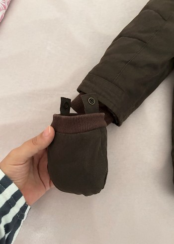 Kürklü Kapüşonlu Kahverengi Erkek Çocuk Mont - Görsel 9