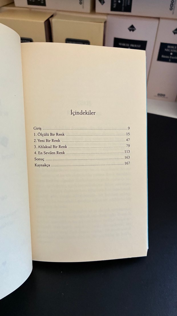 Mavi: Bir Rengin Tarihi - Michel Pastoureau - Görsel 4