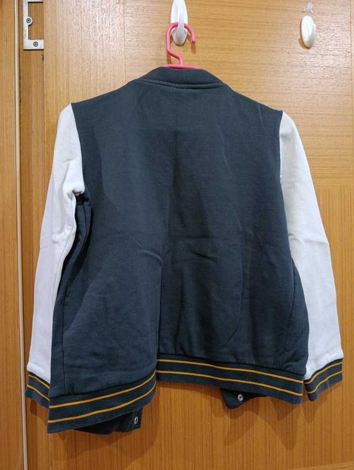 Kolej hırka - Görsel 2