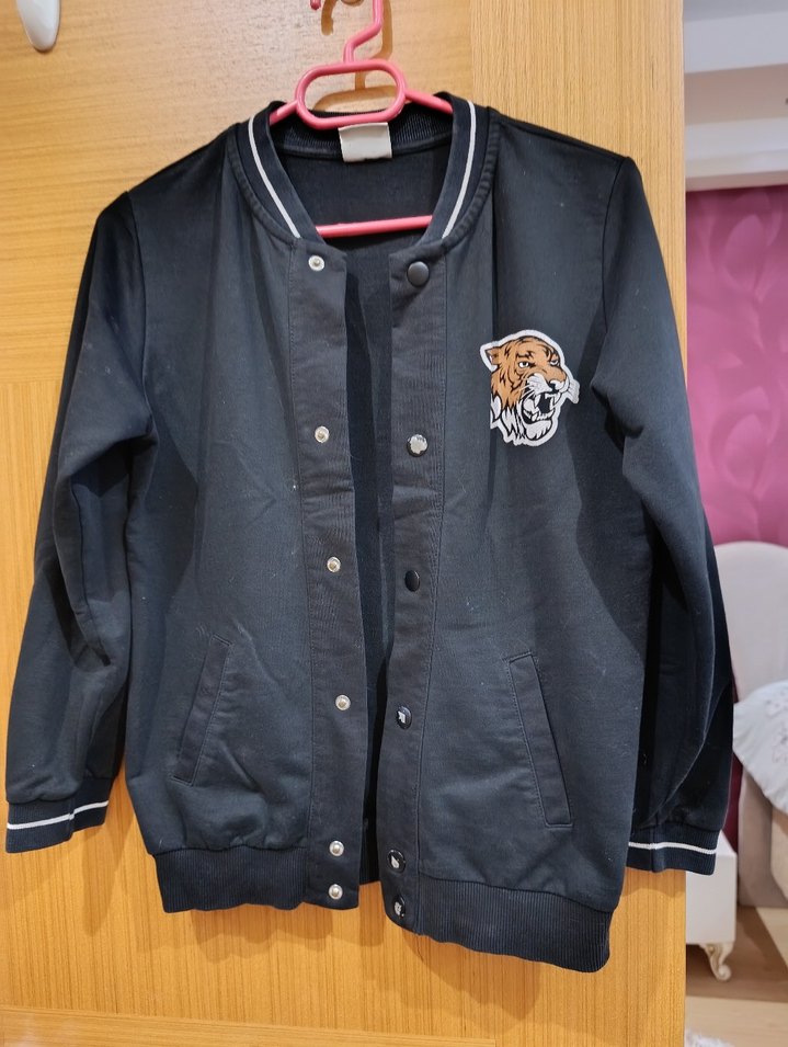 Kolej hırka - Görsel 2