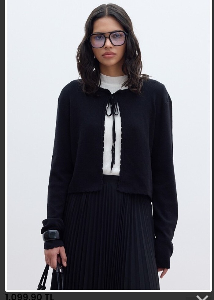 Manuka BAĞCIKLI TRİKO HIRKA SİYAH - Görsel 2