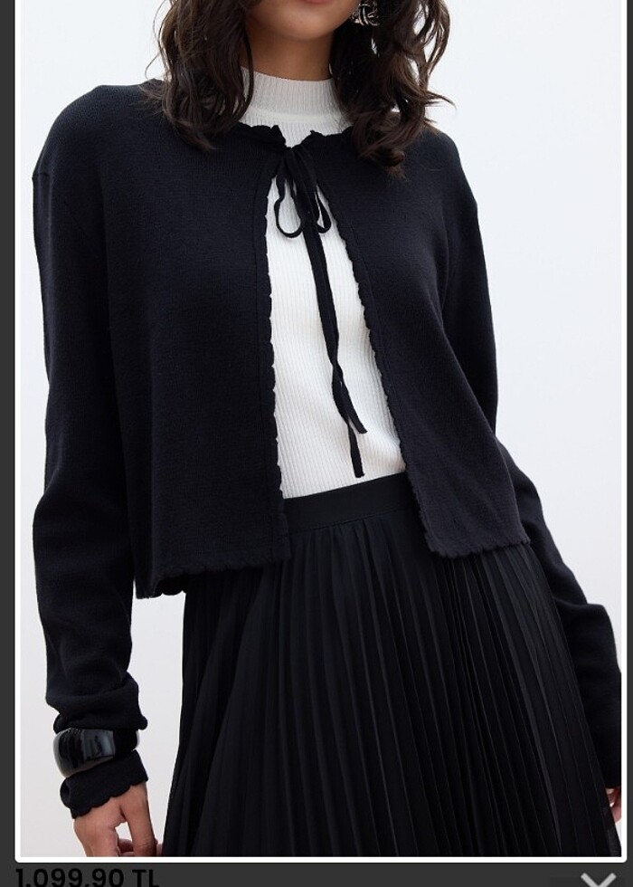 Manuka BAĞCIKLI TRİKO HIRKA SİYAH - Görsel 3