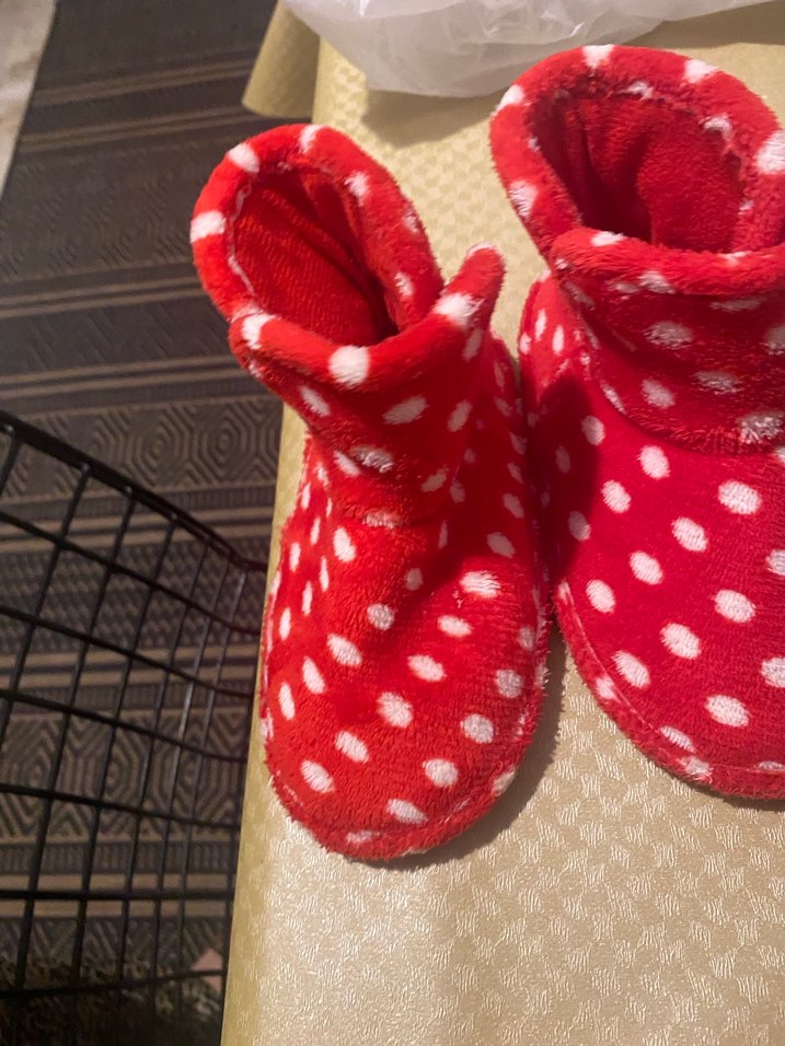 Kız Çocuk Kırmızı Puantiyeli Sıcak Terlik - Görsel 4