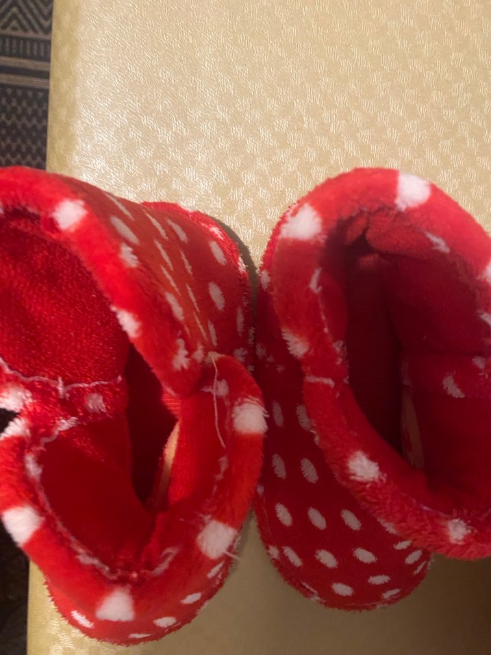 Kız Çocuk Kırmızı Puantiyeli Sıcak Terlik - Görsel 3
