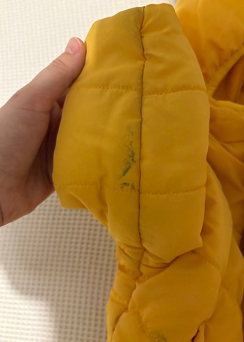 Çocuk Sarı Kapüşonlu Mont - Görsel 3