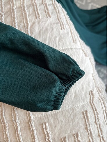 Yeşil elbise - Görsel 3