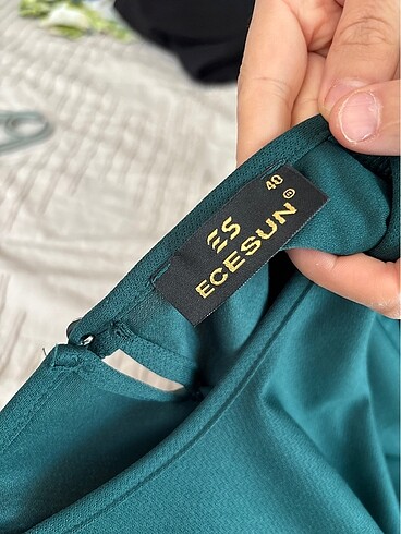 Yeşil elbise - Görsel 4