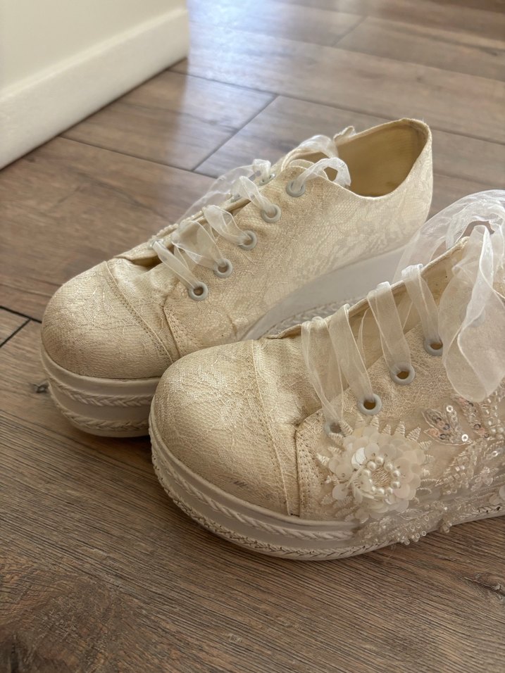 Dantel Bağcıklı Beyaz Kadın Dolgu Topuklu Spor Ayakkabı gelin ak - Görsel 5