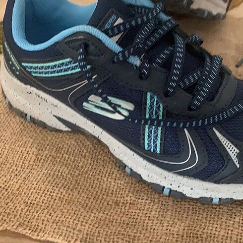 37 Beden Skechers kadın spor ayakkabı