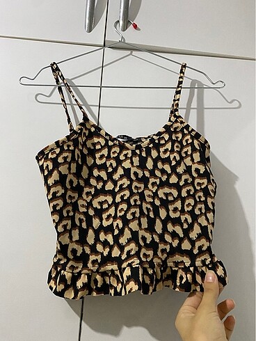 Leopar desenli askılı crop