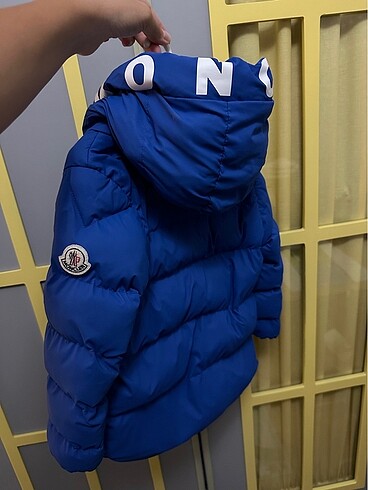 4 Yaş Beden Orijinal Moncler Çocuk Mont