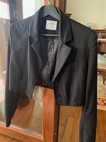 Bershka kısa blazer ceket