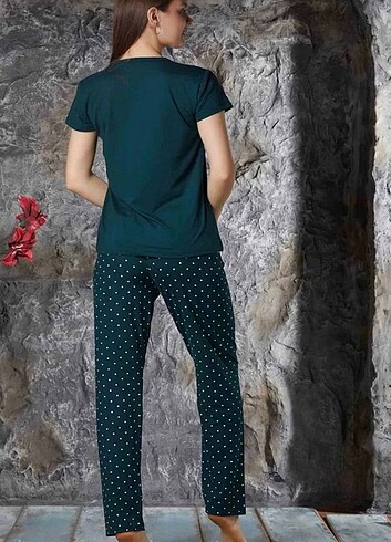 Diğer Kısa kollu kadın pijama takımı