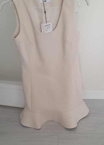 Bej Midi Kolsuz V Yakalı Kadın Elbise - Görsel 2