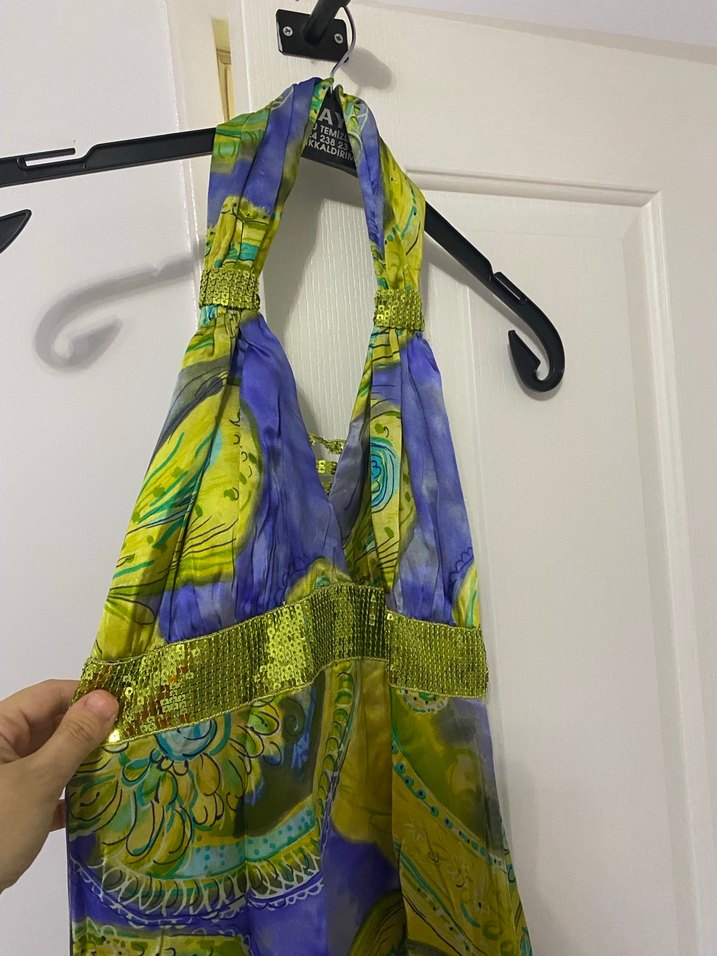 Kolsuz Halter Yaka İpek Dokulu Uzun Elbise - Görsel 2