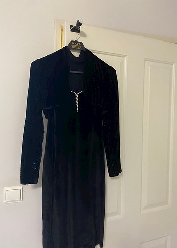 Siyah Uzun İnce Askılı Gotik Elbise - Görsel 2