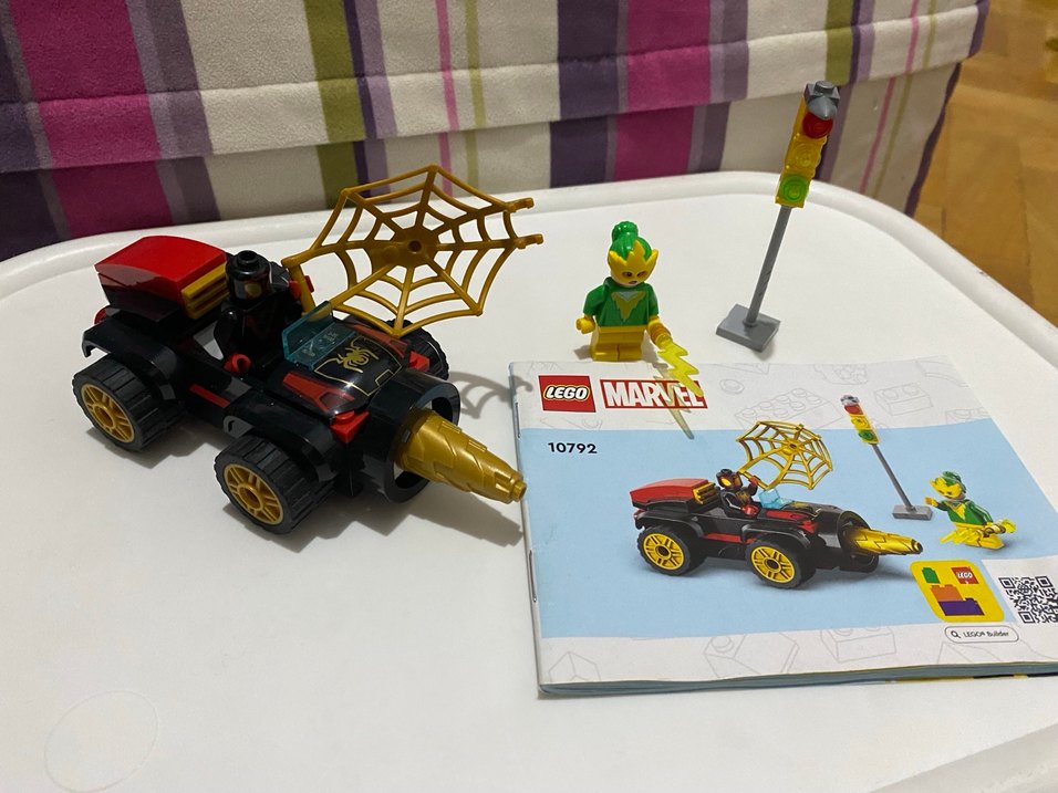 Lego 10792 spidey burgulu araç - Görsel 2