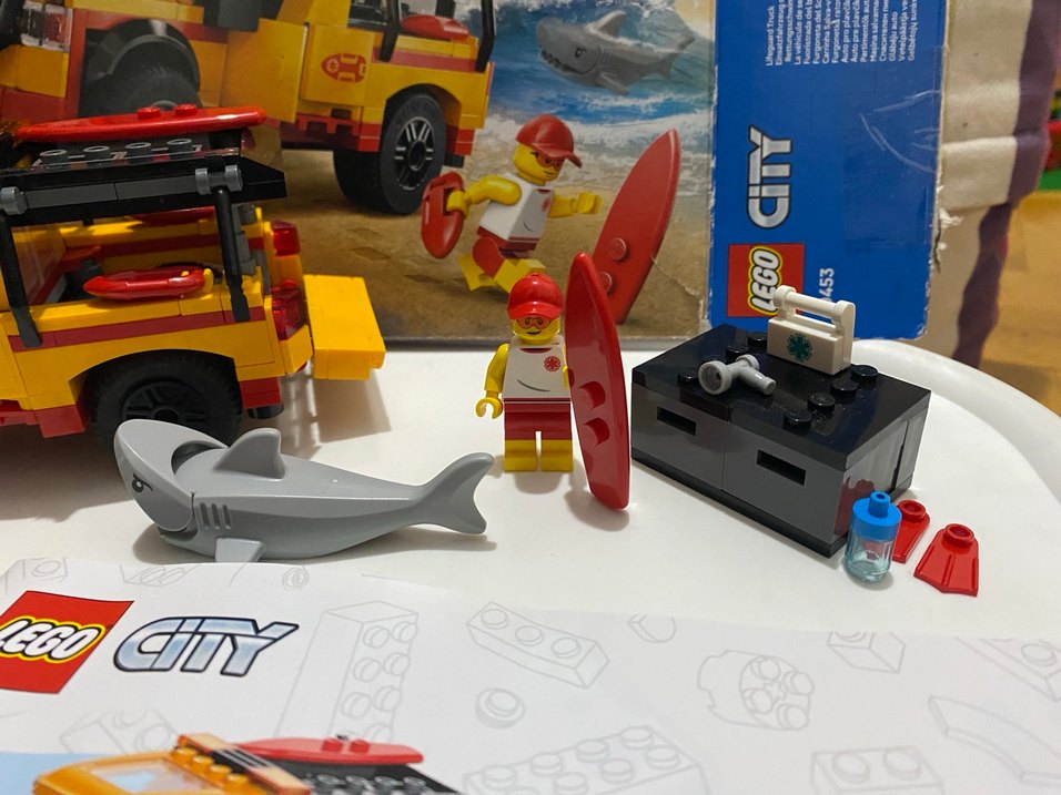 Lego 60453 Cankurtaran kamyoneti - Görsel 3