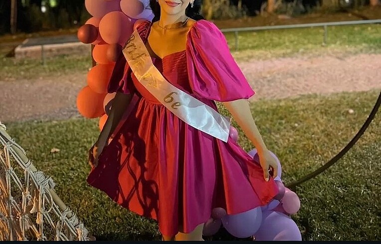 Pembe mini elbise