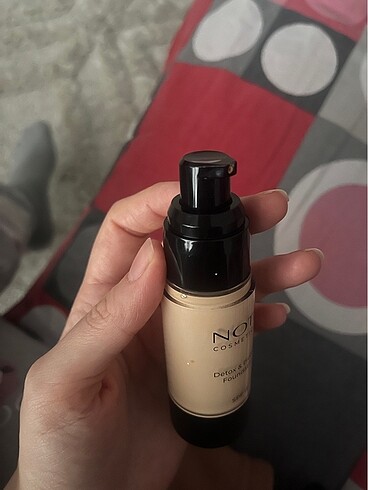 Beden Note saten bitişli fondöten 02 naturel beige 15 spf