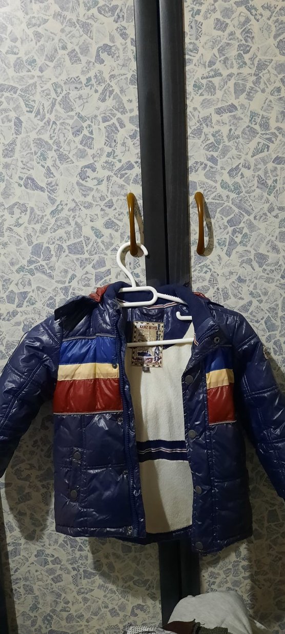 Kürklü Kapüşonlu Erkek Çocuk Kabanı - Görsel 3