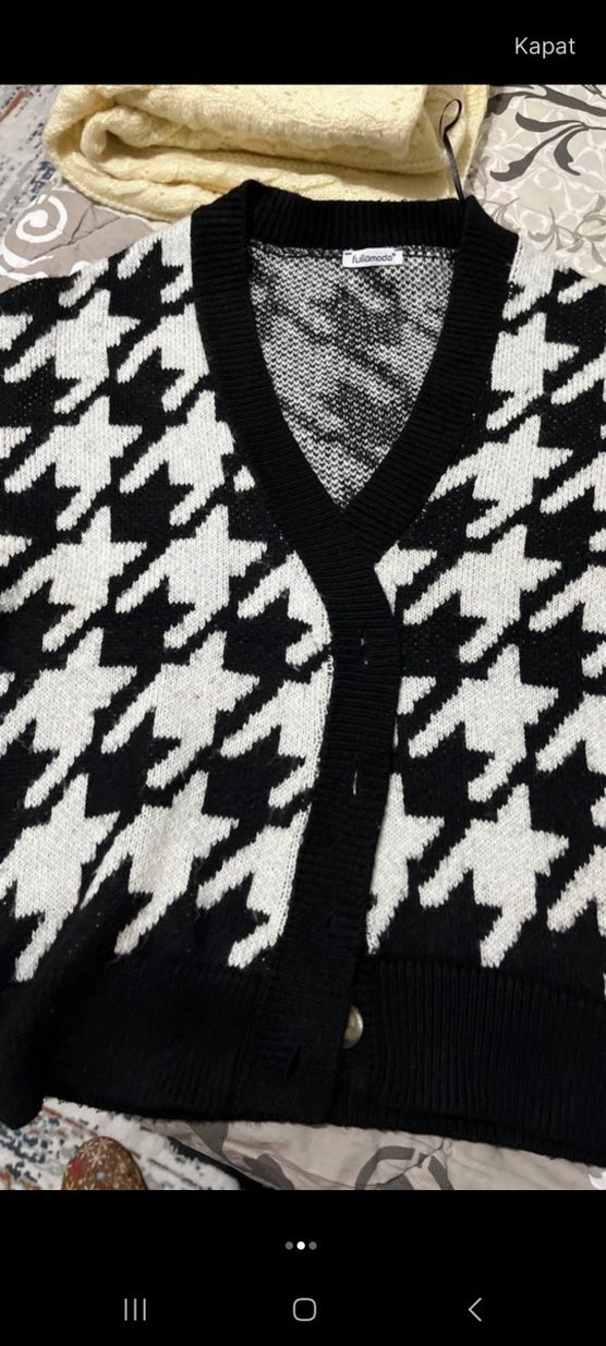 Kadın Siyah Beyaz Örgü Salaş Hırka - Görsel 2