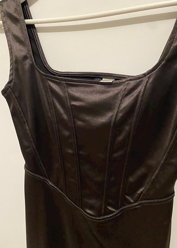 Drapeli Siyah V Yakalı Gotik Midi Elbise - Görsel 2