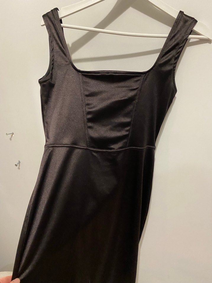 Drapeli Siyah V Yakalı Gotik Midi Elbise - Görsel 4