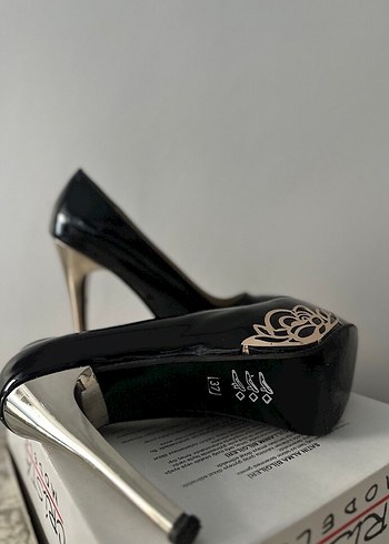 Siyah Parlak Platform Topuklu Gotik Stiletto - Görsel 2