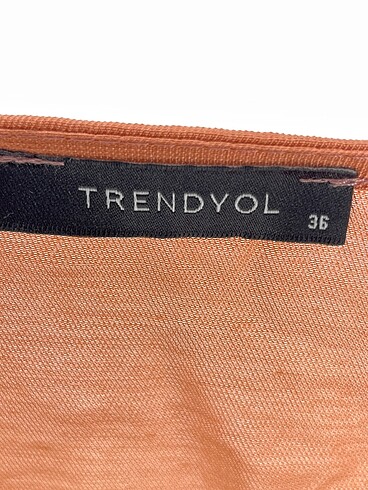 36 Beden çeşitli Renk Trendyol & Milla Bluz %70 İndirimli.