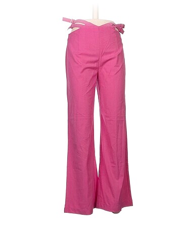 Bershka Kumaş Pantolon %70 İndirimli.