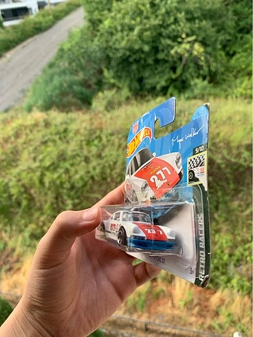  Hot wheels Porsche kutusu açık çiziği yok