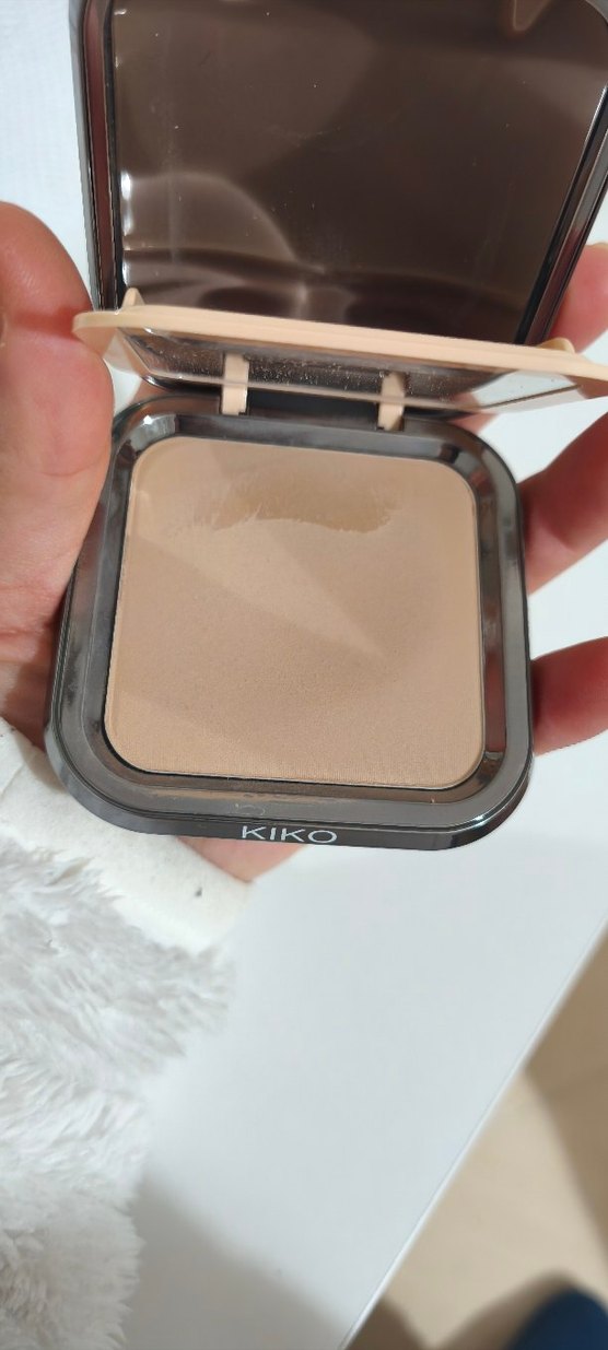 Mat Bitişli Sıkıştırılmış Pudra Fondöten SPF 30 - Görsel 2