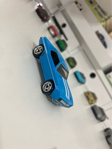 HOT WHEELS PREMİUM 69 CAMARO
