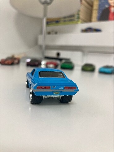 Beden Renk HOT WHEELS PREMİUM 69 CAMARO