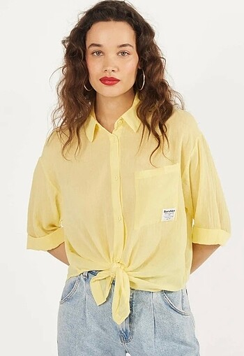 Bershka önü düğümlü gömlek
