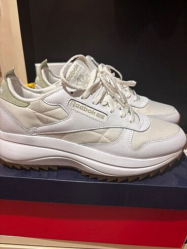 Reebok no:39