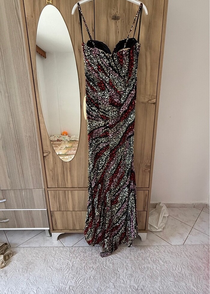 Boncuk -pullu abiye - Görsel 3