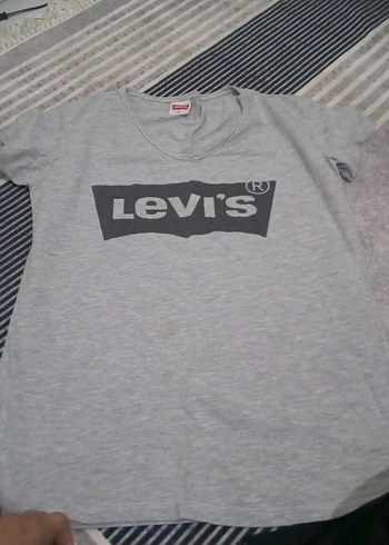 Levis 17-18 years
