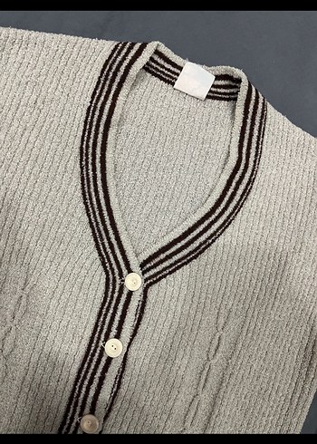 Gri Triko Düğmeli Basic Hırka - Görsel 2